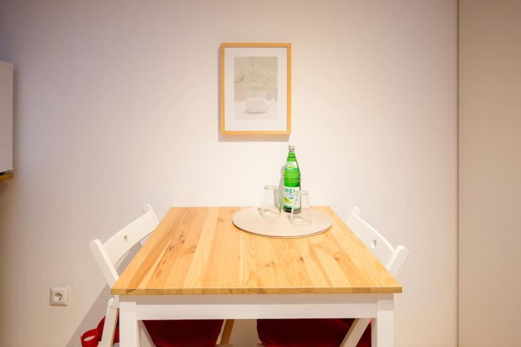 Apartment Wilhelmstr Fuer Bis Zu 3 Personen Брюль Экстерьер фото